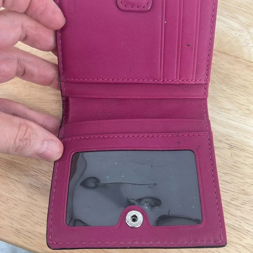 Coach Wallet Bifold Leather Pink Y2K - Picture 4 of 7